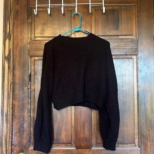 H&M cozy black cropped long sleeve size s